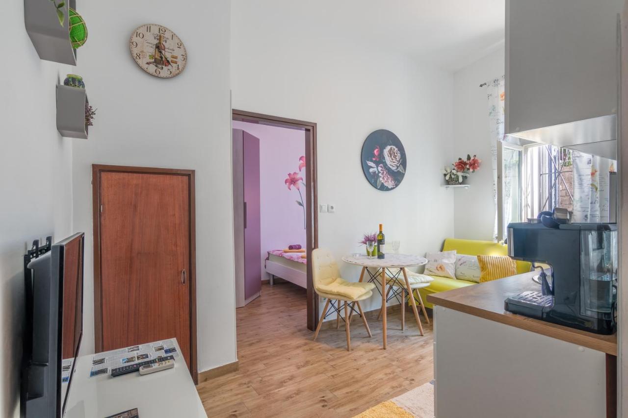 Apartment Ljube Pula Luaran gambar