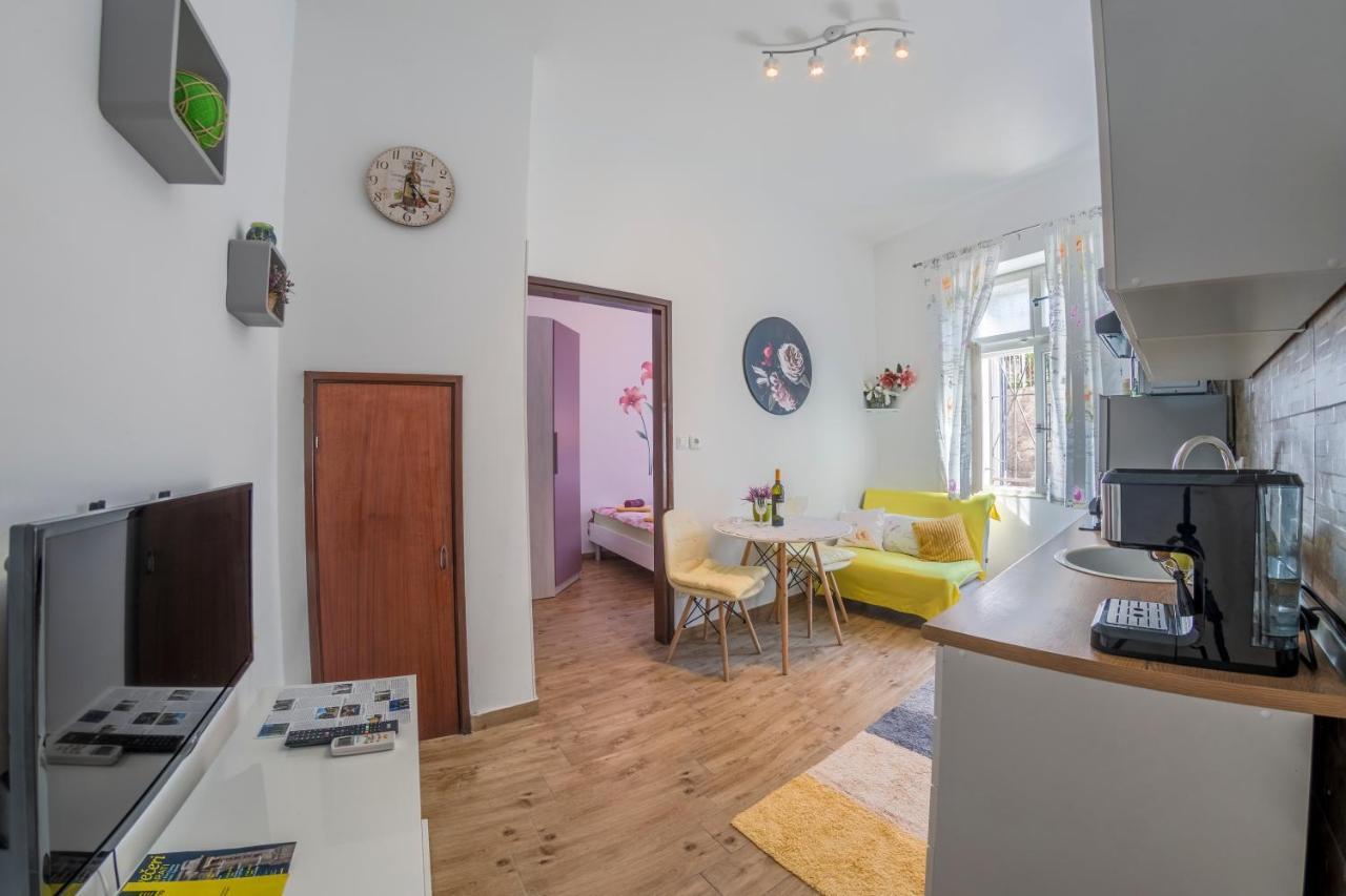 Apartment Ljube Pula Luaran gambar