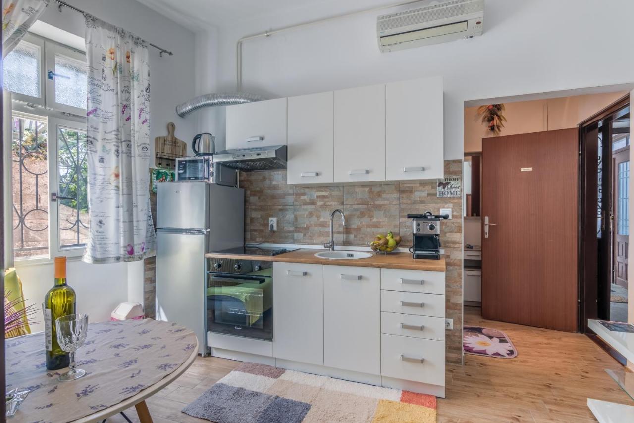 Apartment Ljube Pula Luaran gambar